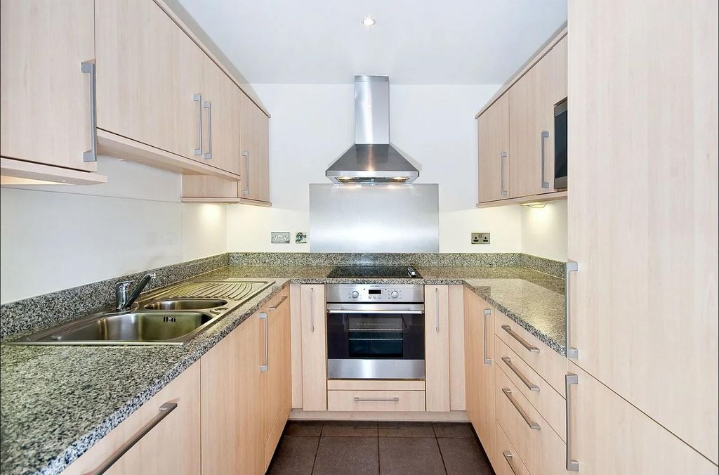 Property photo 3 of 11 2.Jpg