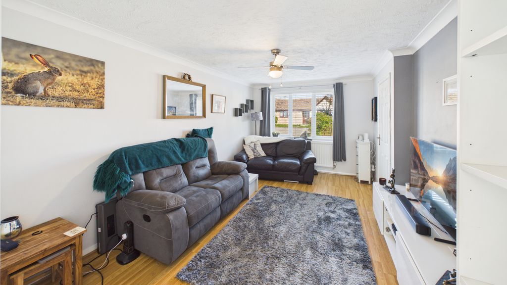 Property photo 2 of 9