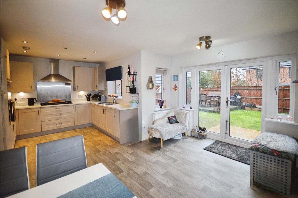 Property photo 3 of 23 Kitchen/Family Room