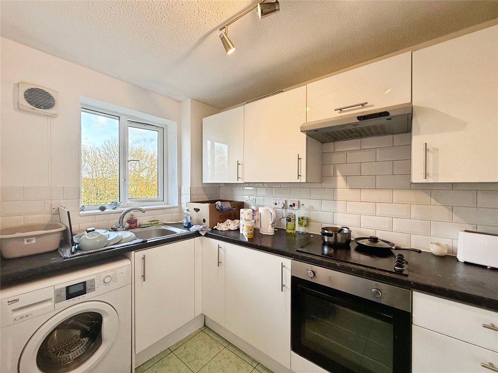 Property photo 3 of 11 Picture No. 09