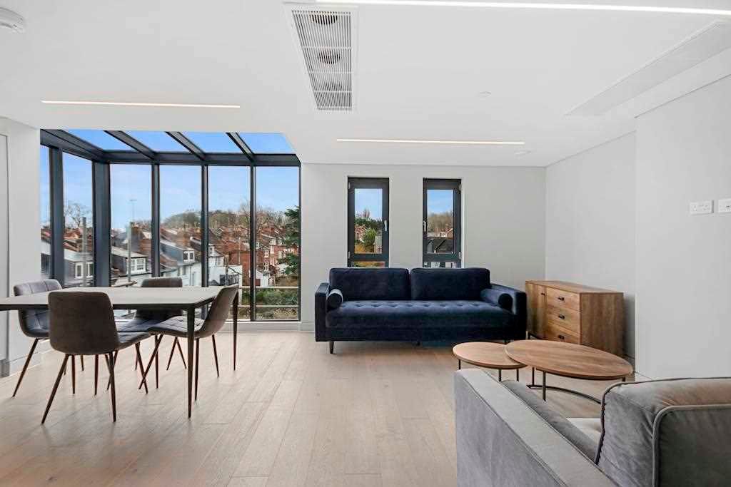 Property photo 1 of 12 Main Picture