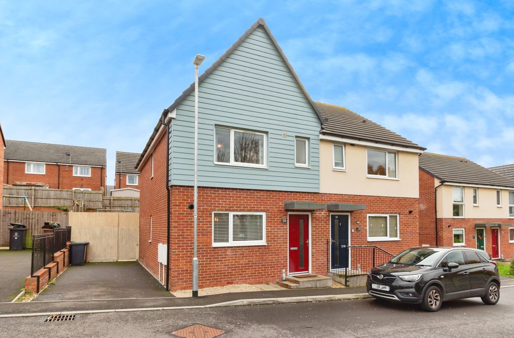 Property photo 1 of 15