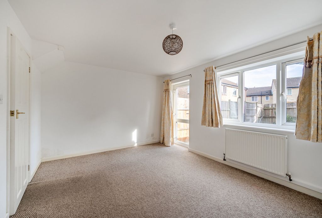 Property photo 3 of 13 1536340-10-1A13Ae...