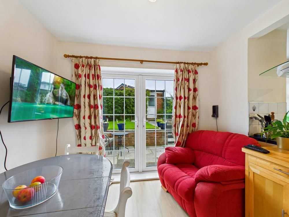 Property photo 3 of 33