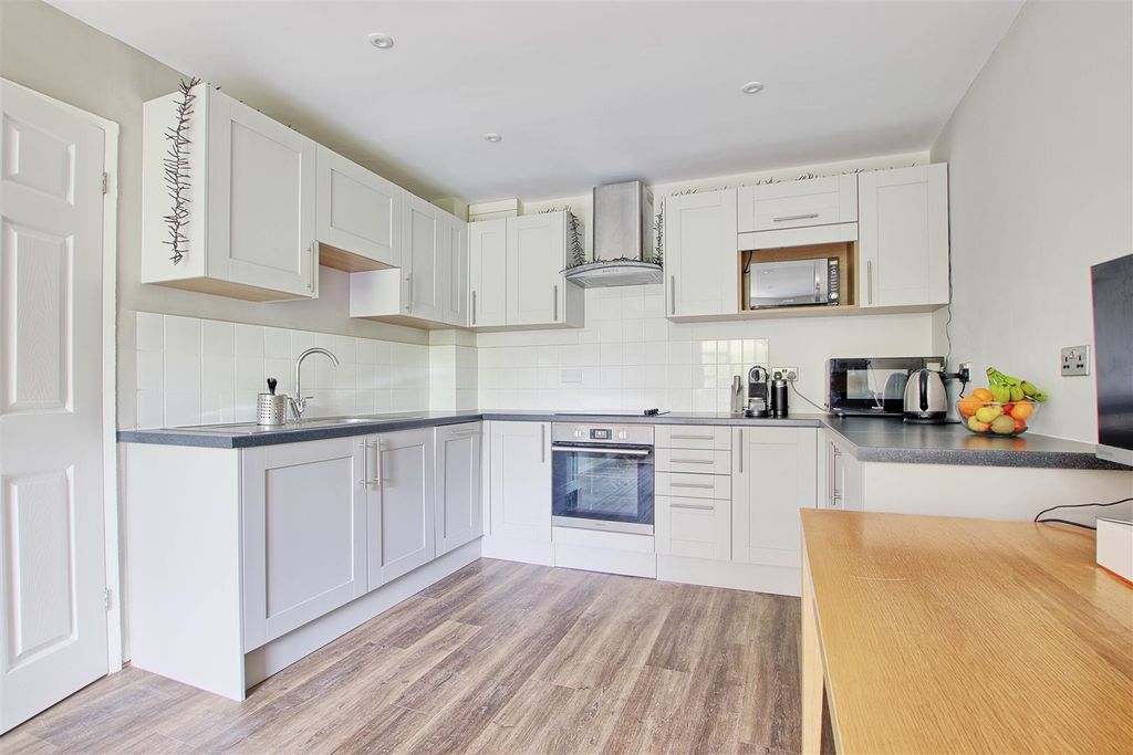 Property photo 3 of 9 Living Room.Jpg