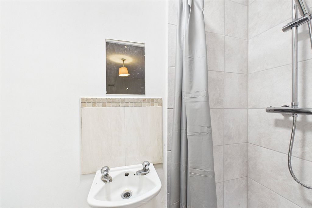 Property photo 2 of 6 Picture No. 05