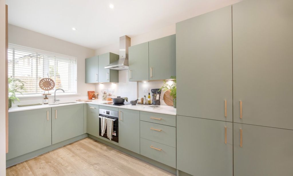 Property photo 3 of 12