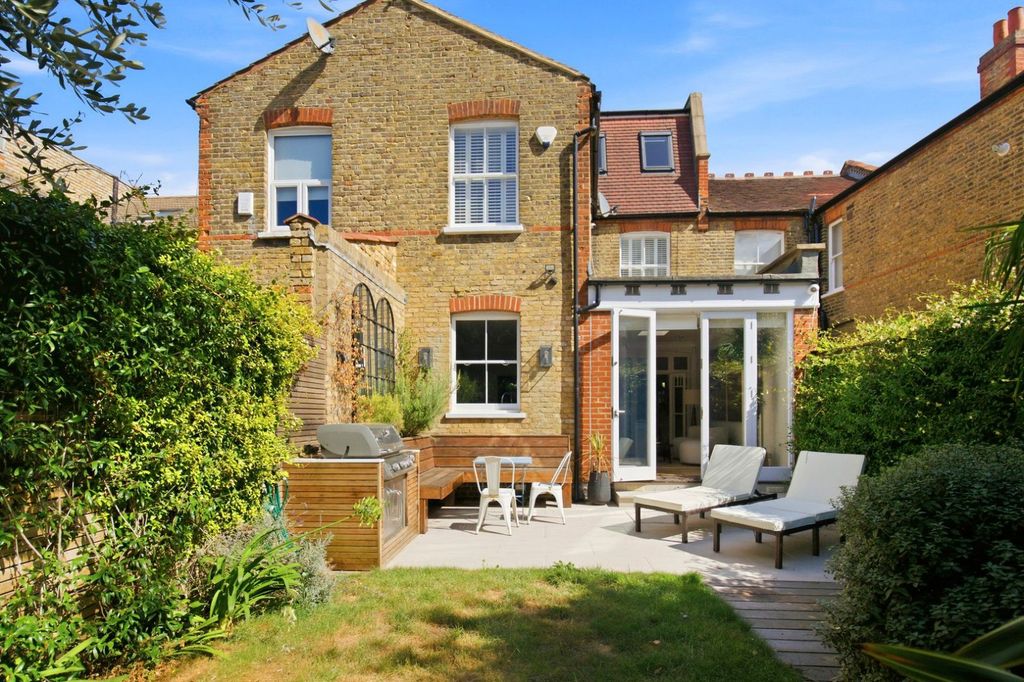 Property photo 3 of 16 Picture No. 24