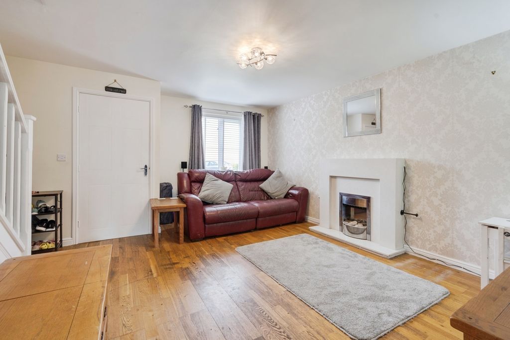 Property photo 3 of 26 Pbox-Img.Jpg