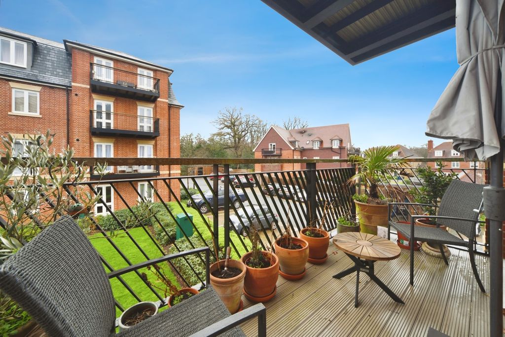 Property photo 3 of 16 Pbox-Img.Jpg