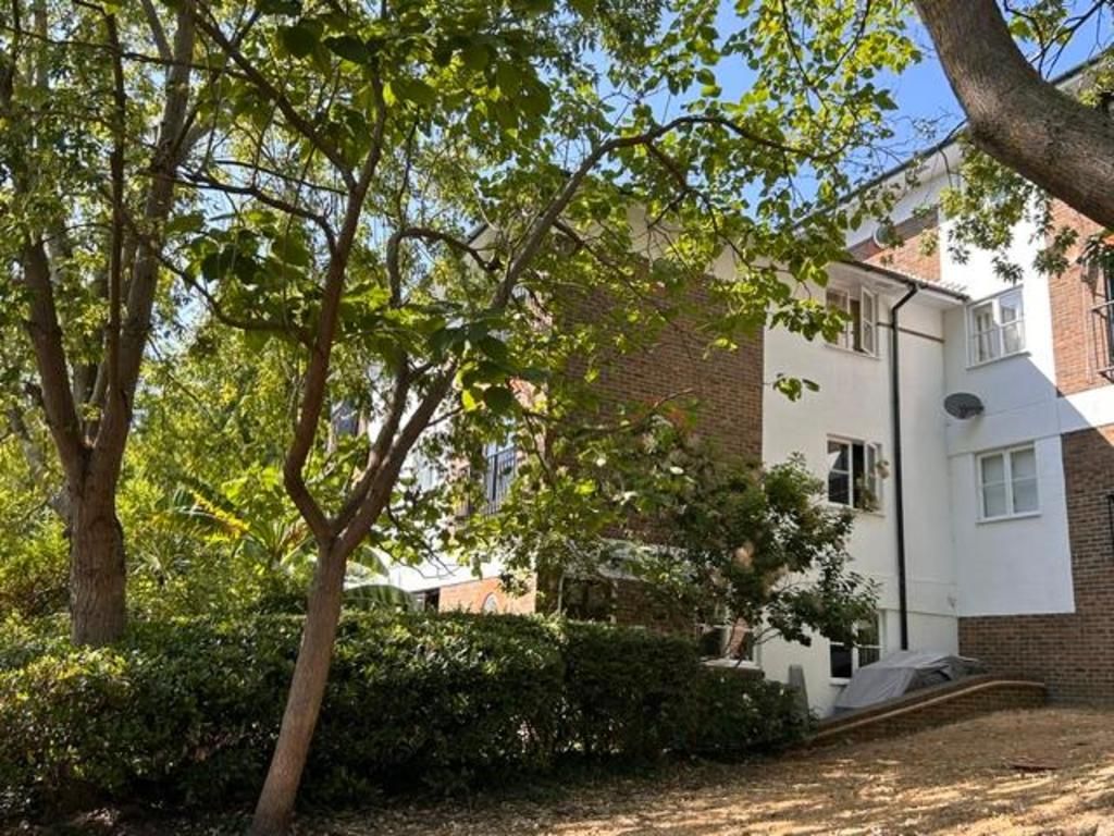Property photo 1 of 6