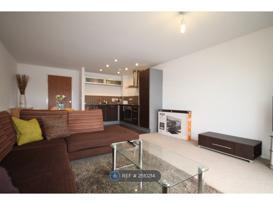 Property photo 2 of 13