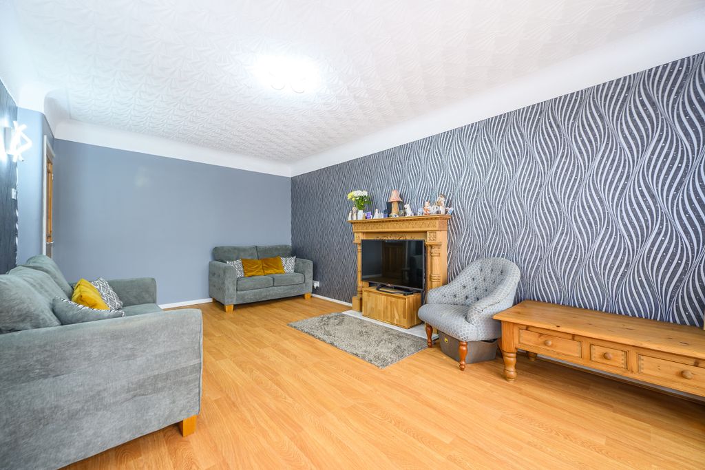 Property photo 3 of 17 _Dsc0059