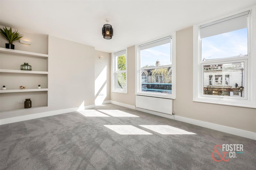 Property photo 2 of 13 Portland Road_65_First Floor-005.Jpg
