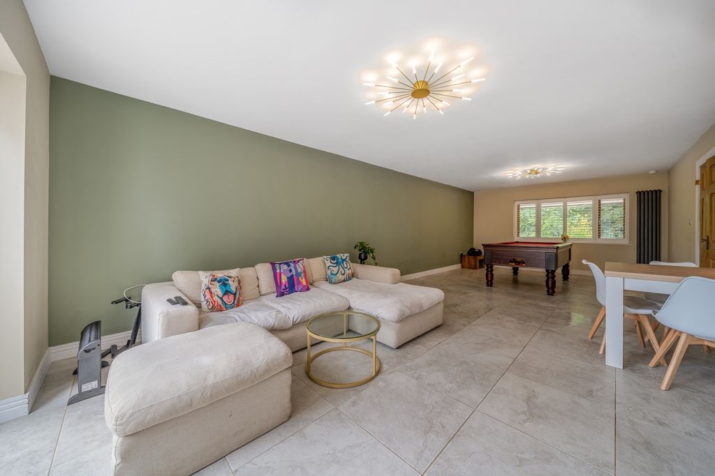 Property photo 3 of 23 1121933 (3)