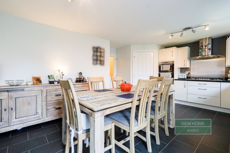 Property photo 3 of 26 Photo 9