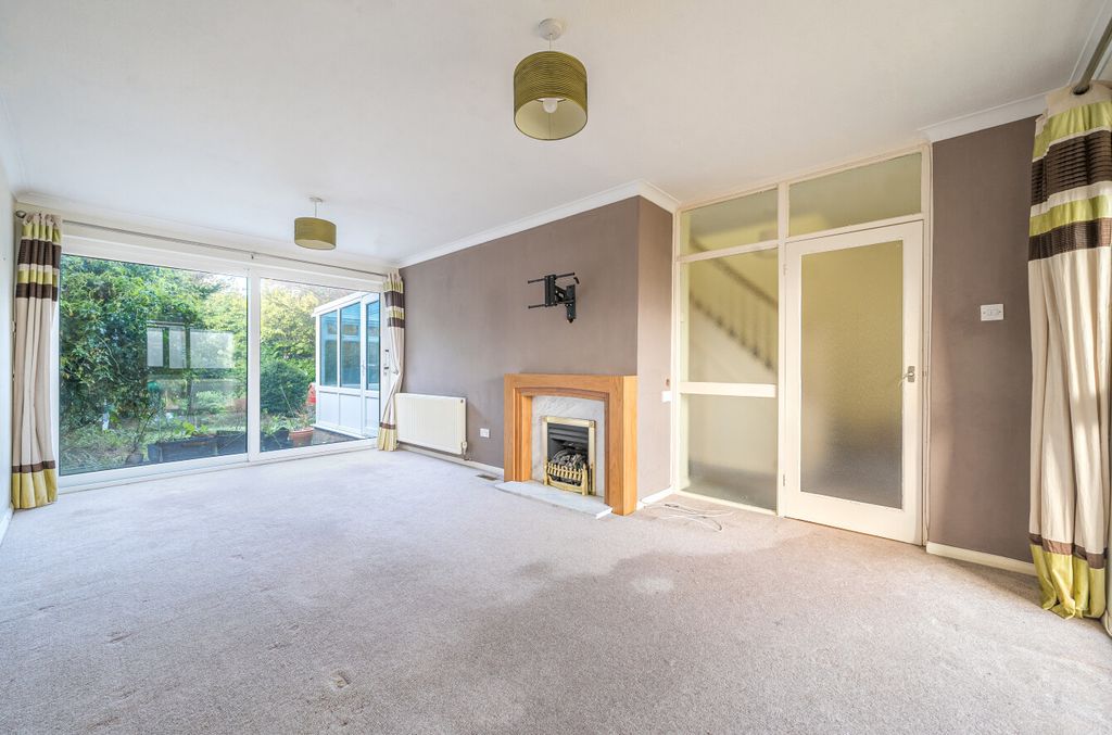 Property photo 2 of 16 1397792-17-696768...