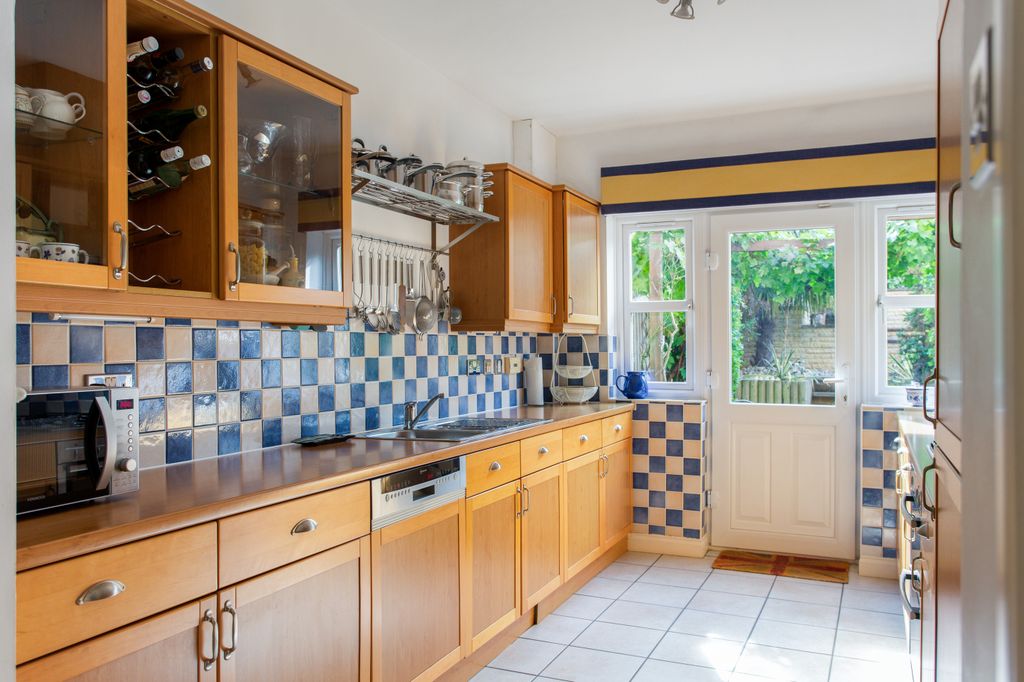 Property photo 3 of 31 3