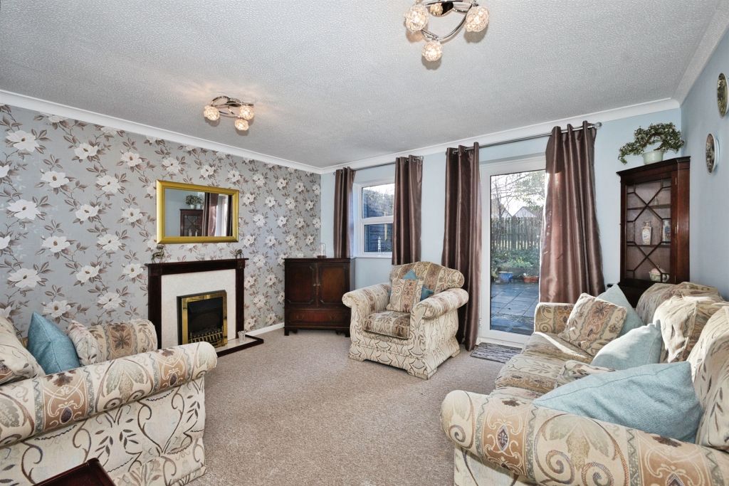 Property photo 2 of 14