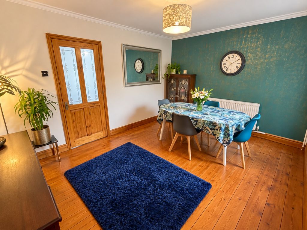Property photo 3 of 13 3229295
