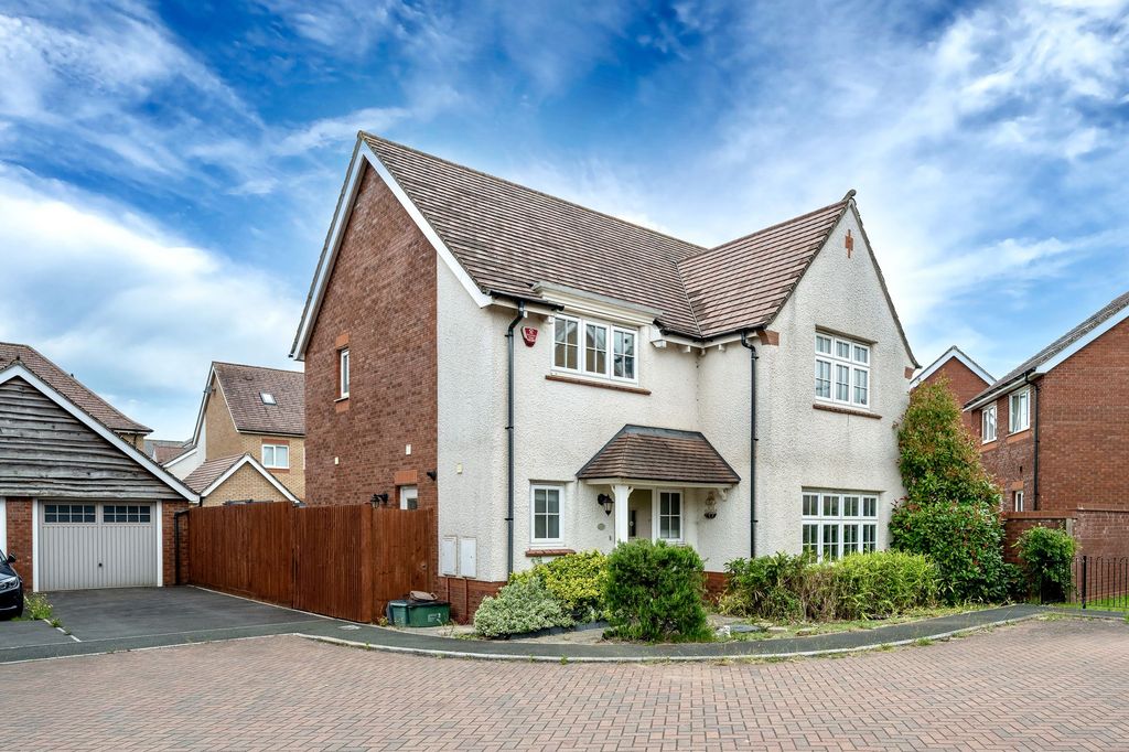 Property photo 1 of 38