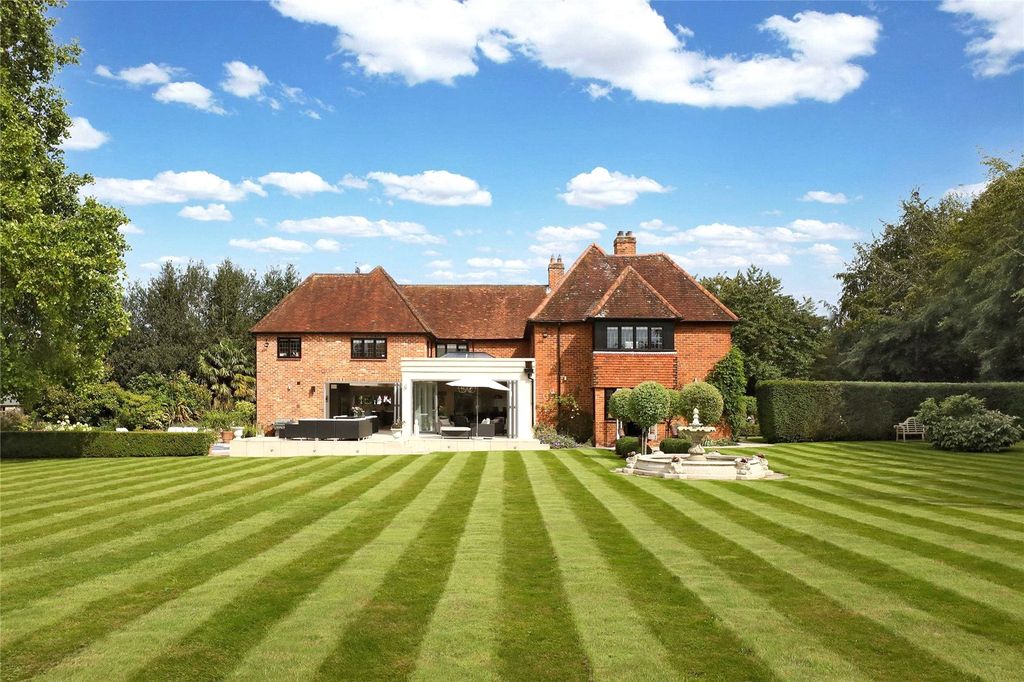 Additional image 20 of 7 bed detached house for saleHall Place Lane, Burchetts Green, Maidenhead, Berkshire SL6