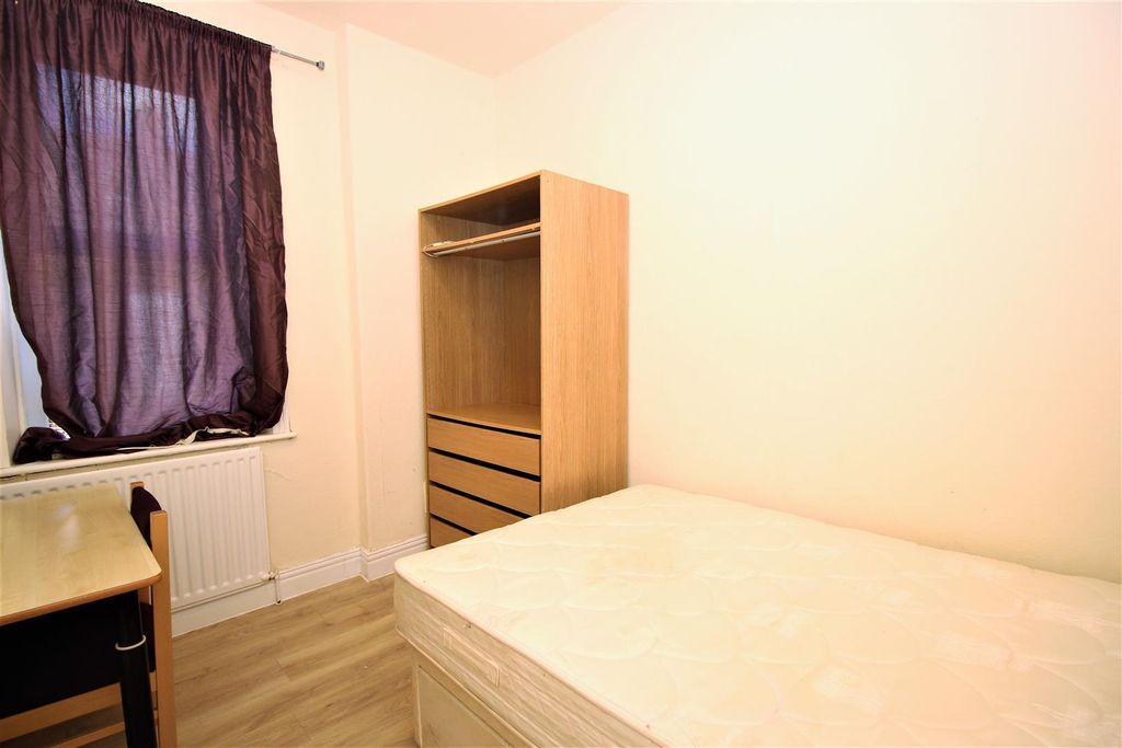 Additional image 8 of 2 bed flat to rentConiston Avenue, Jesmond, Newcastle Upon Tyne NE2