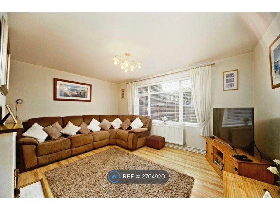 Property photo 2 of 14 Living Room