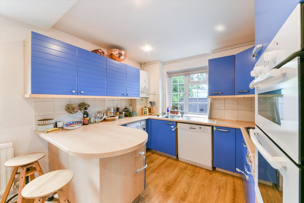 Property photo 2 of 7 Image