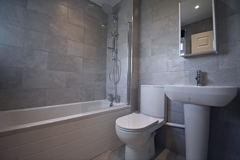 Property photo 3 of 17 Photo 13