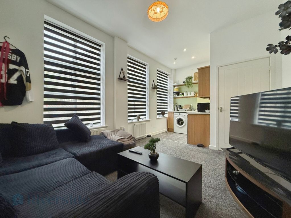 Property photo 3 of 27 Pbox-Img.Jpg