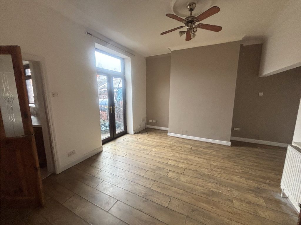 Property photo 2 of 13 Picture No. 05