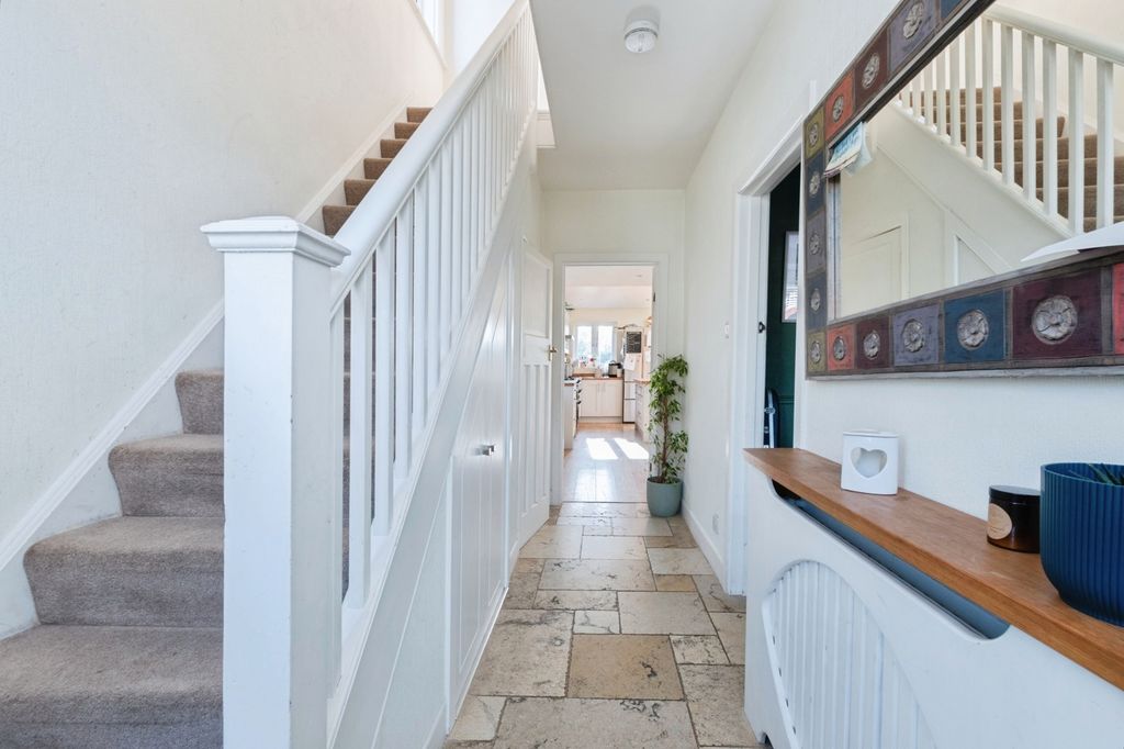 Property photo 2 of 17 Pbox-Img.Jpg