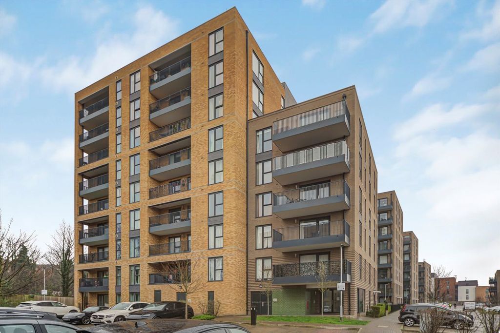 Property photo 1 of 7