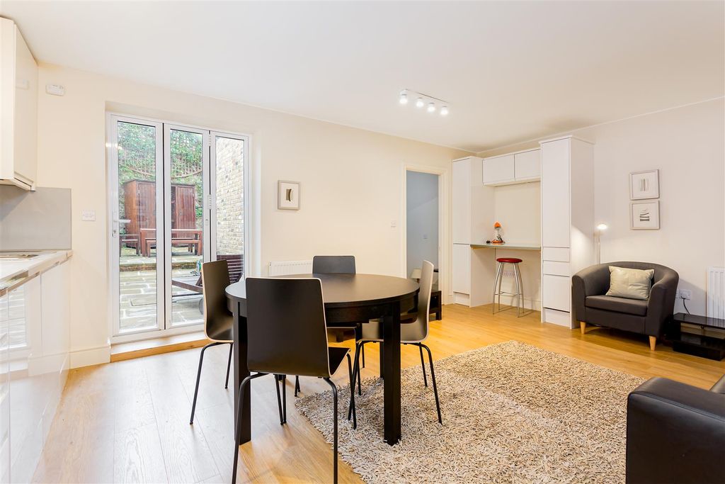 Property photo 3 of 8