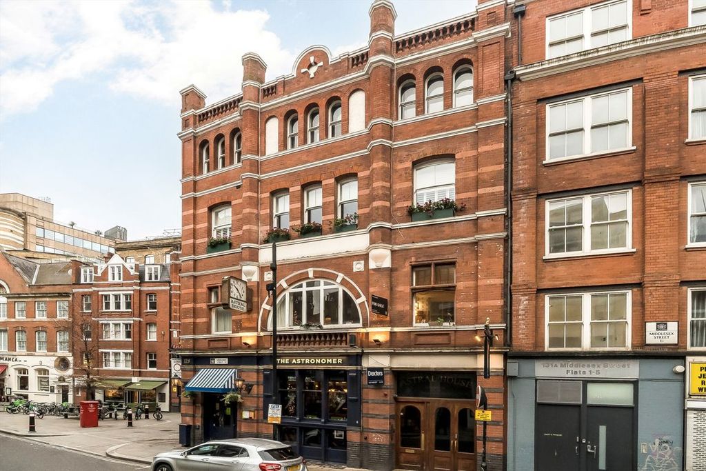 Property photo 1 of 5