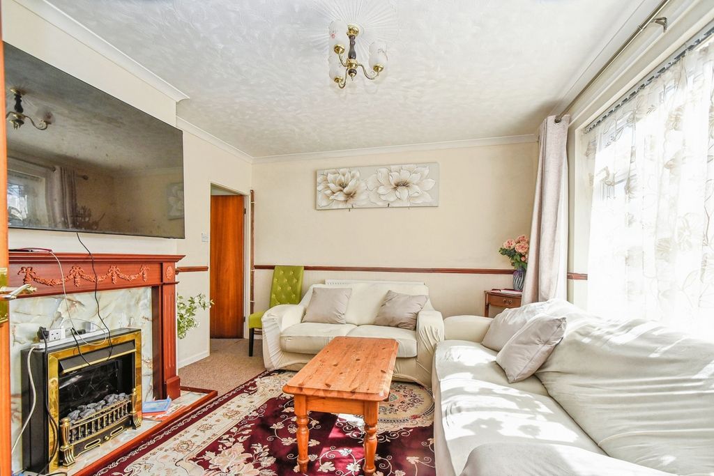 Property photo 3 of 20 Pbox-Img.Jpg