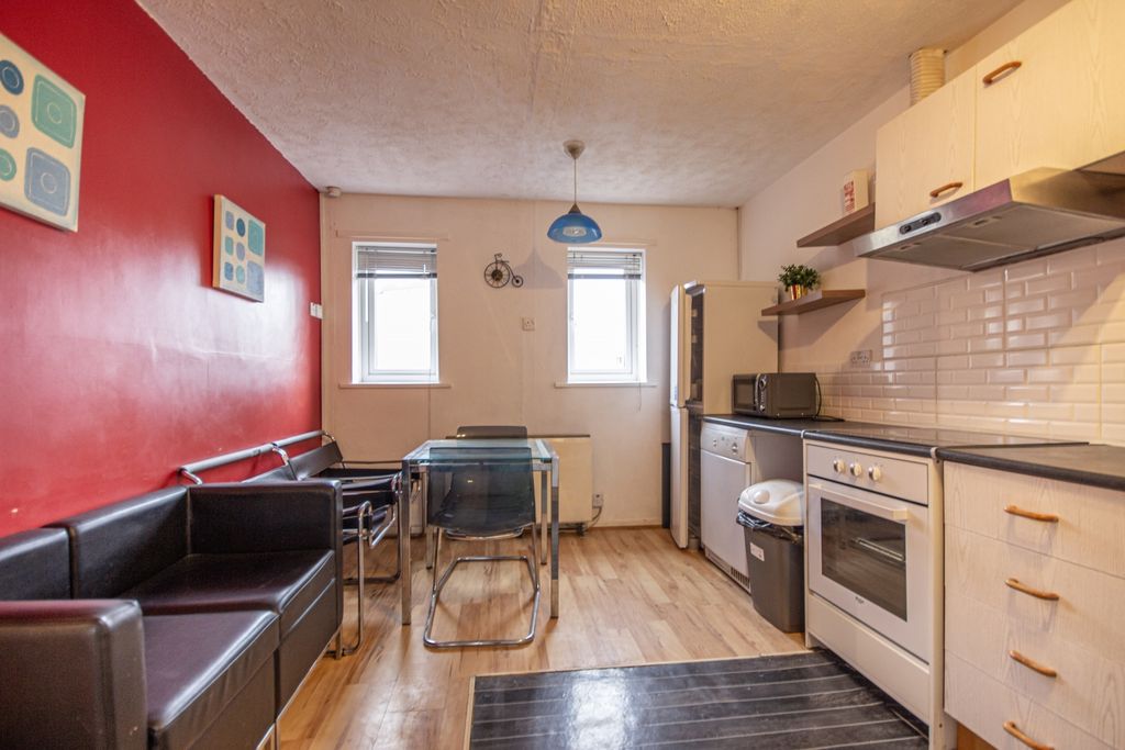 Property photo 1 of 10 1