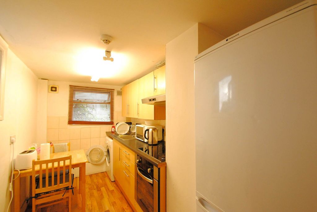 Property photo 3 of 4