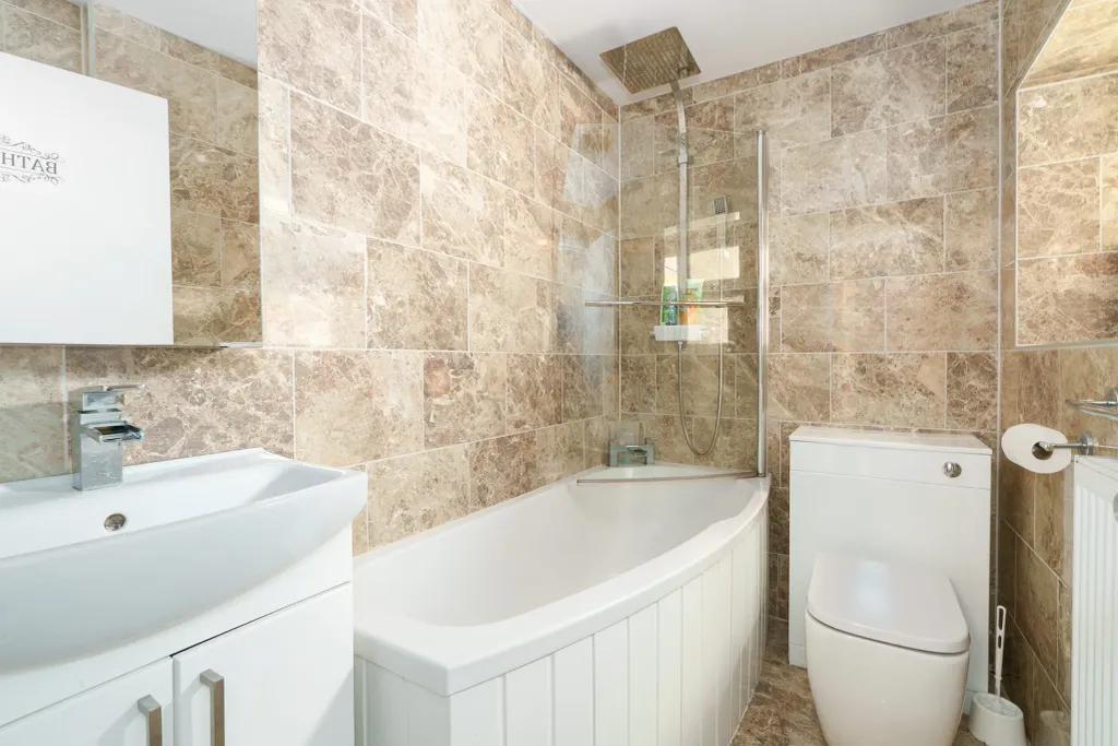 Additional image 12 of 2 bed flat for saleApartment 1, Grosvenor Court, Douglas IM2