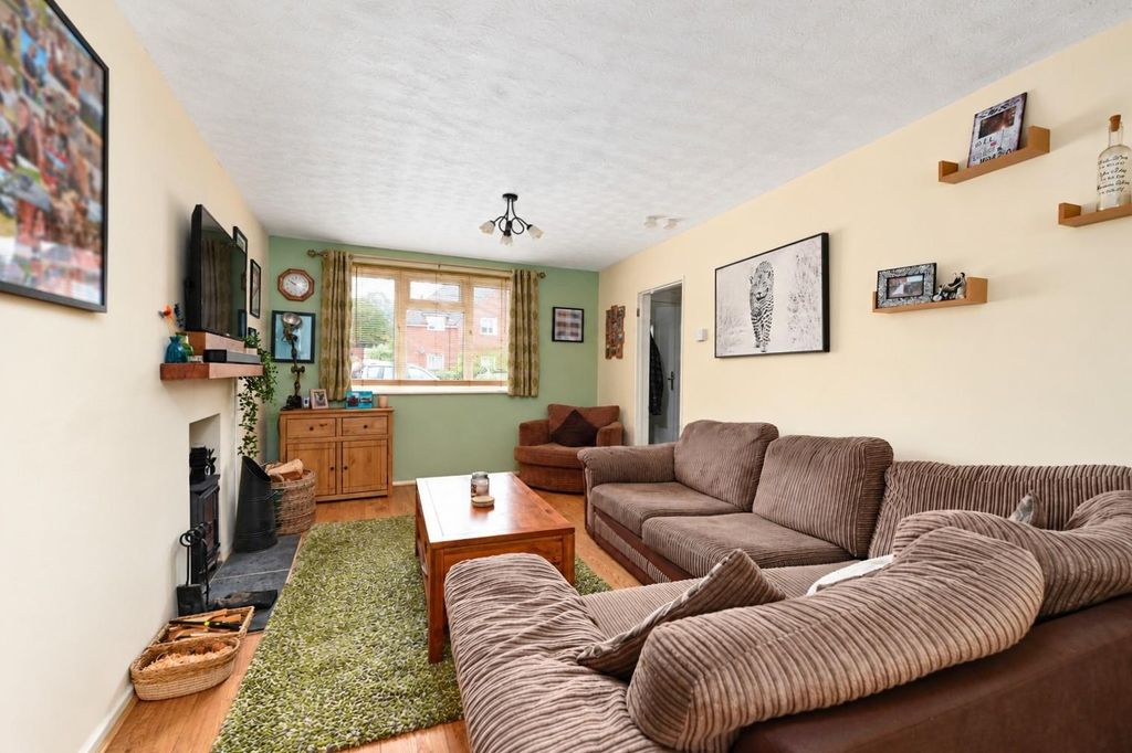 Property photo 3 of 11 Franklin Avenue
