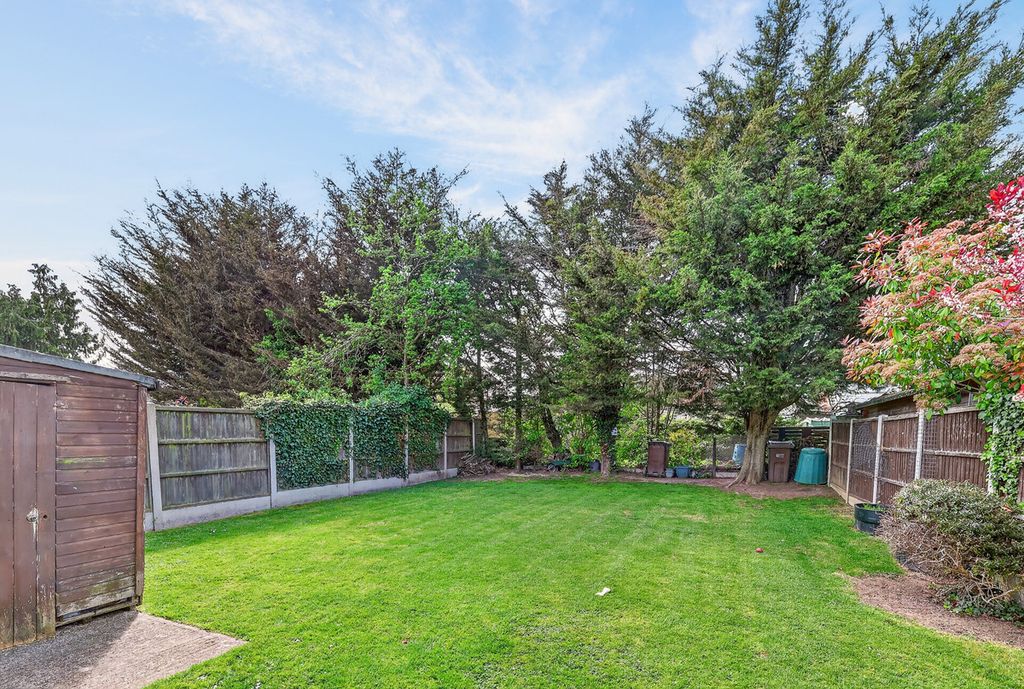 Property photo 2 of 21