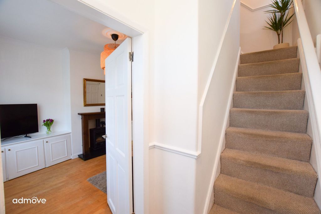 Property photo 2 of 22