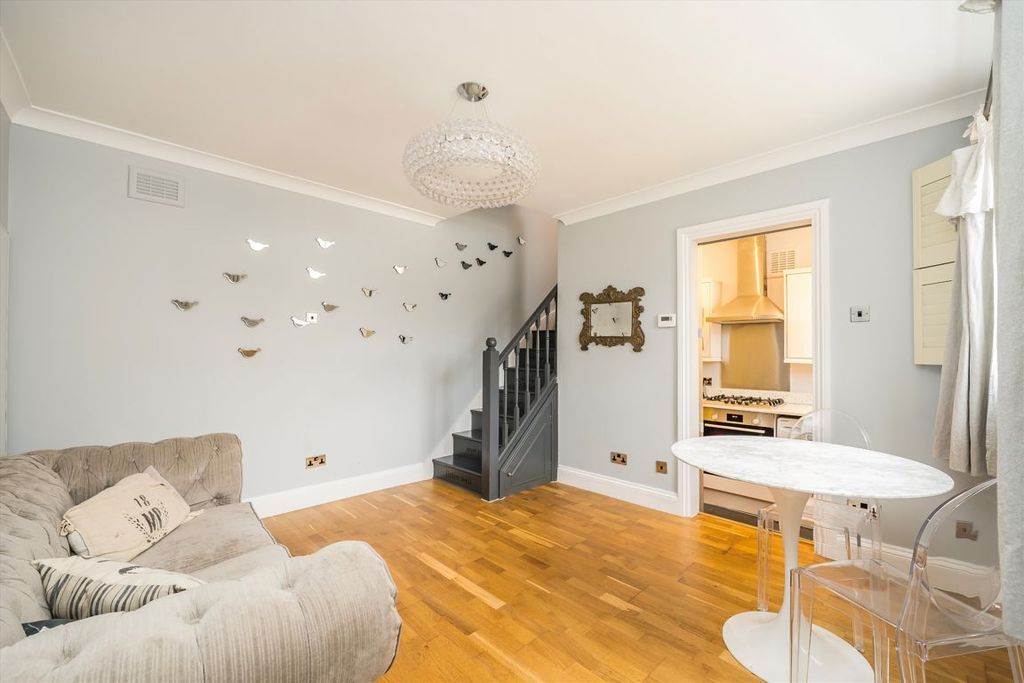 Property photo 2 of 7