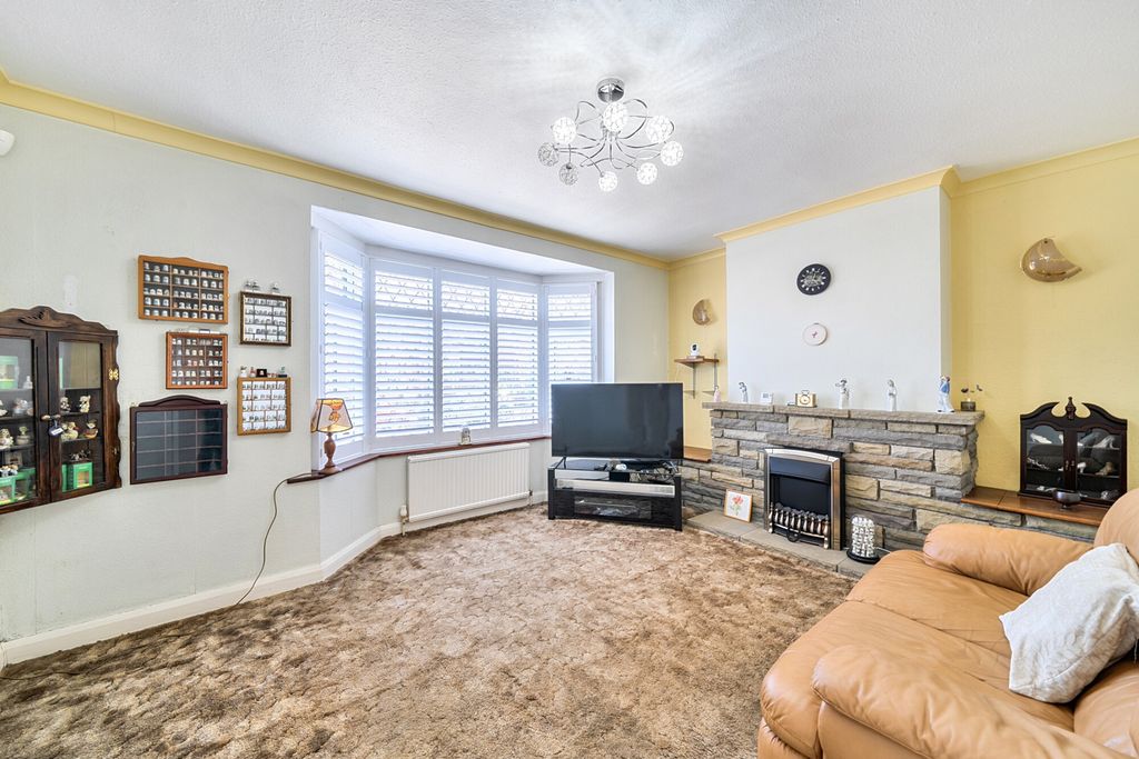 Property photo 3 of 20 1479542-2-6A39628...