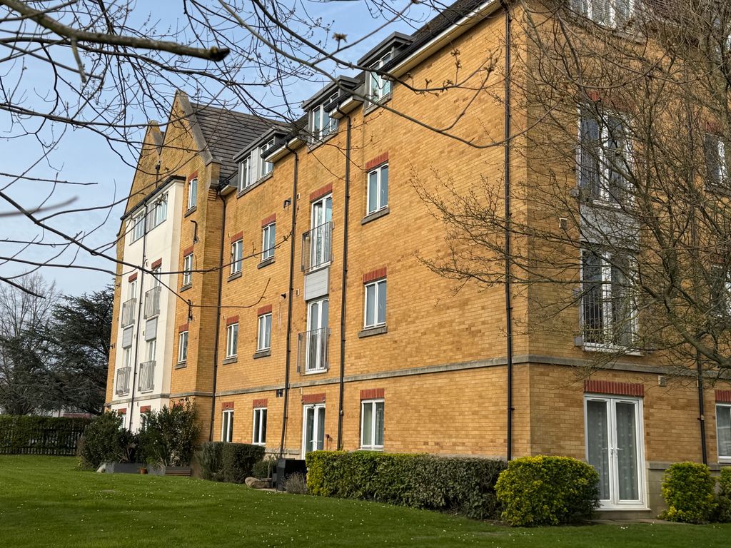 Property photo 1 of 7 Cover