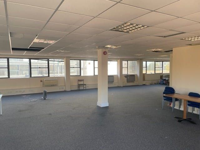 Property photo 2 of 4 Uxbridge 1.Jpg