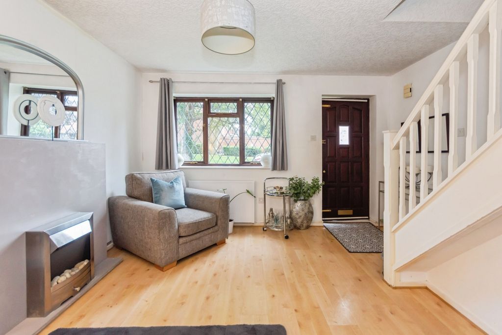 Property photo 3 of 18 Pbox-Img.Jpg