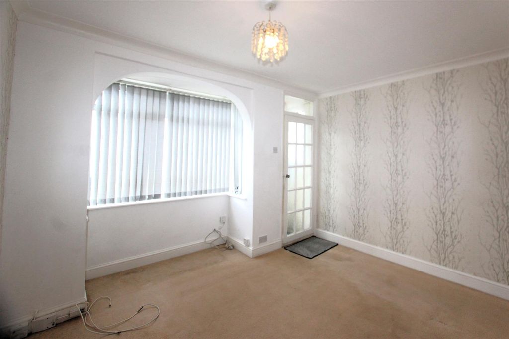 Property photo 3 of 17 3.Jpg