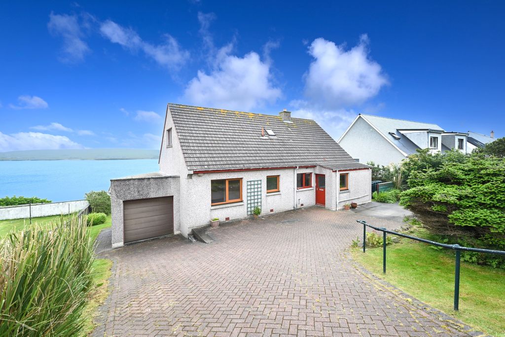 Property photo 1 of 35